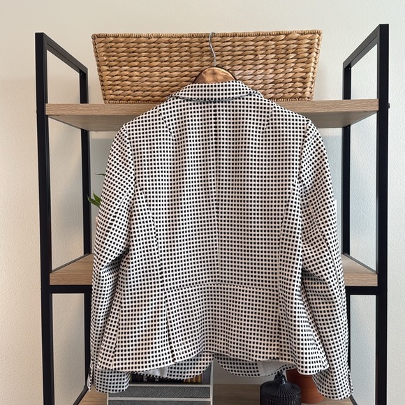 Talbots Jacquard Button Front Career Blazer w/Pockets, LP - Picture 4 of 6